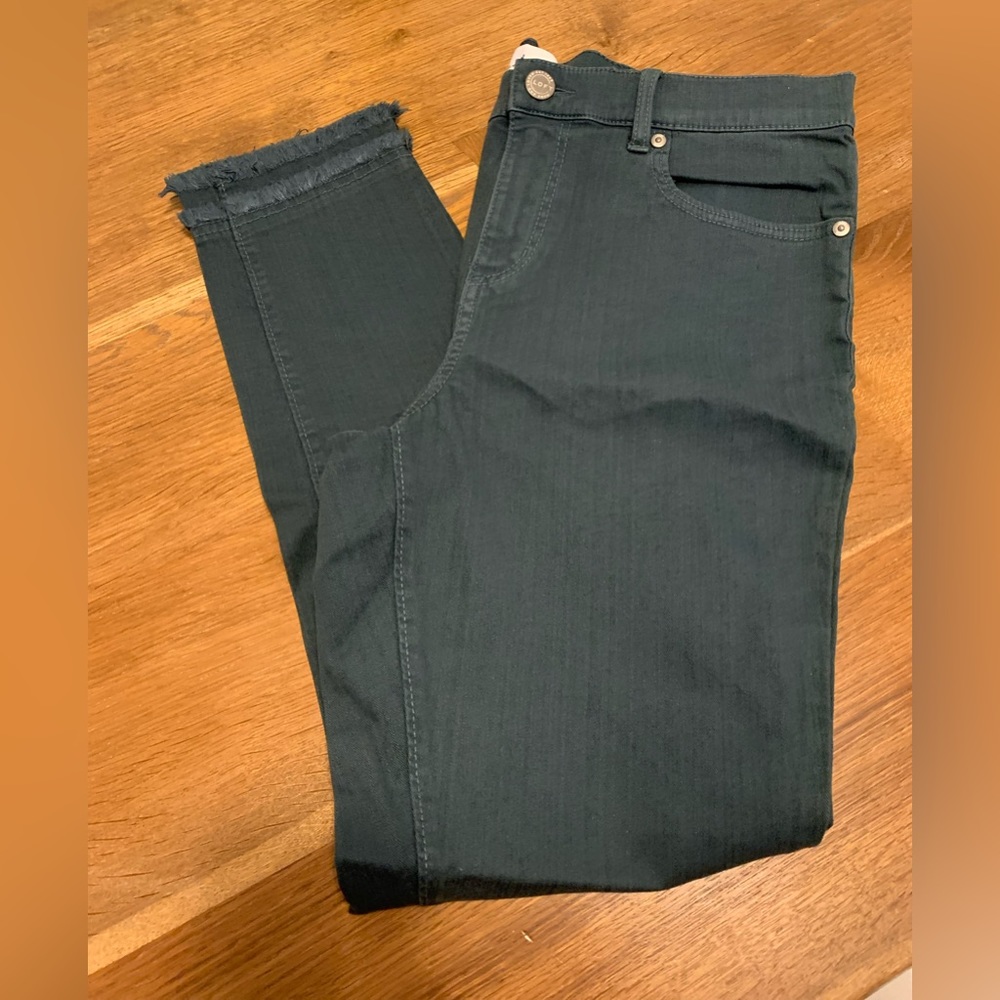 LOFT NWT Modern Double Frayed Skinny Jeans